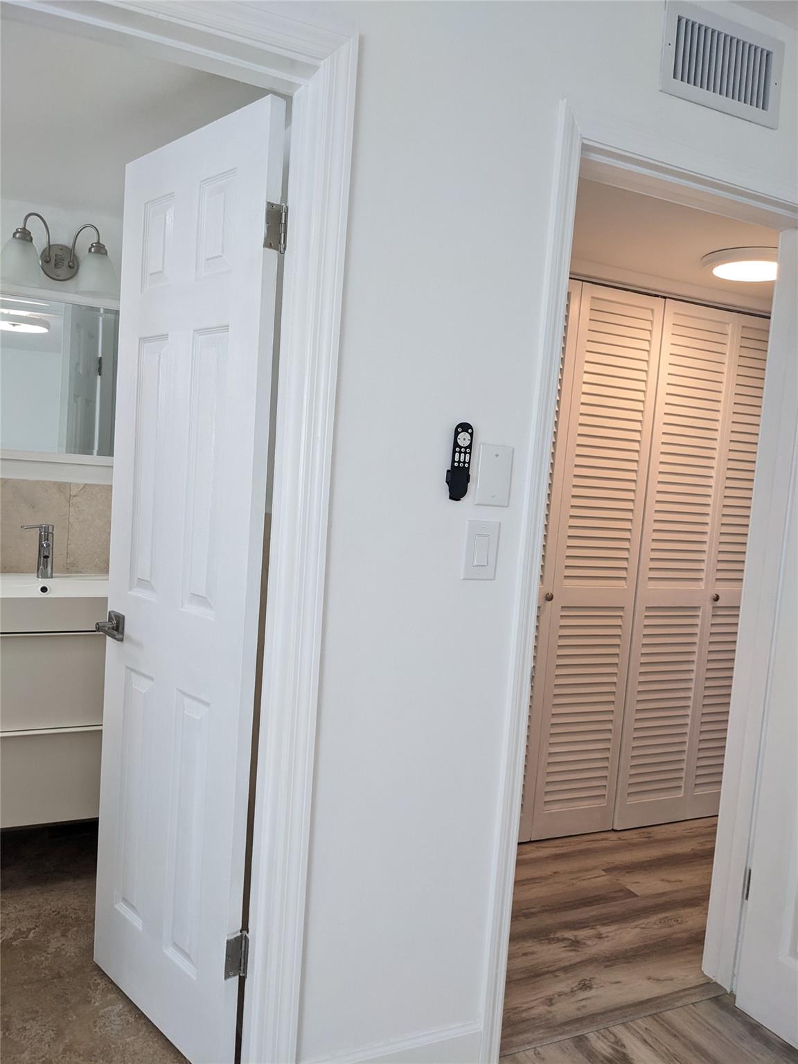 LONGWOOD HOUSE CONDOMINIU - Residential