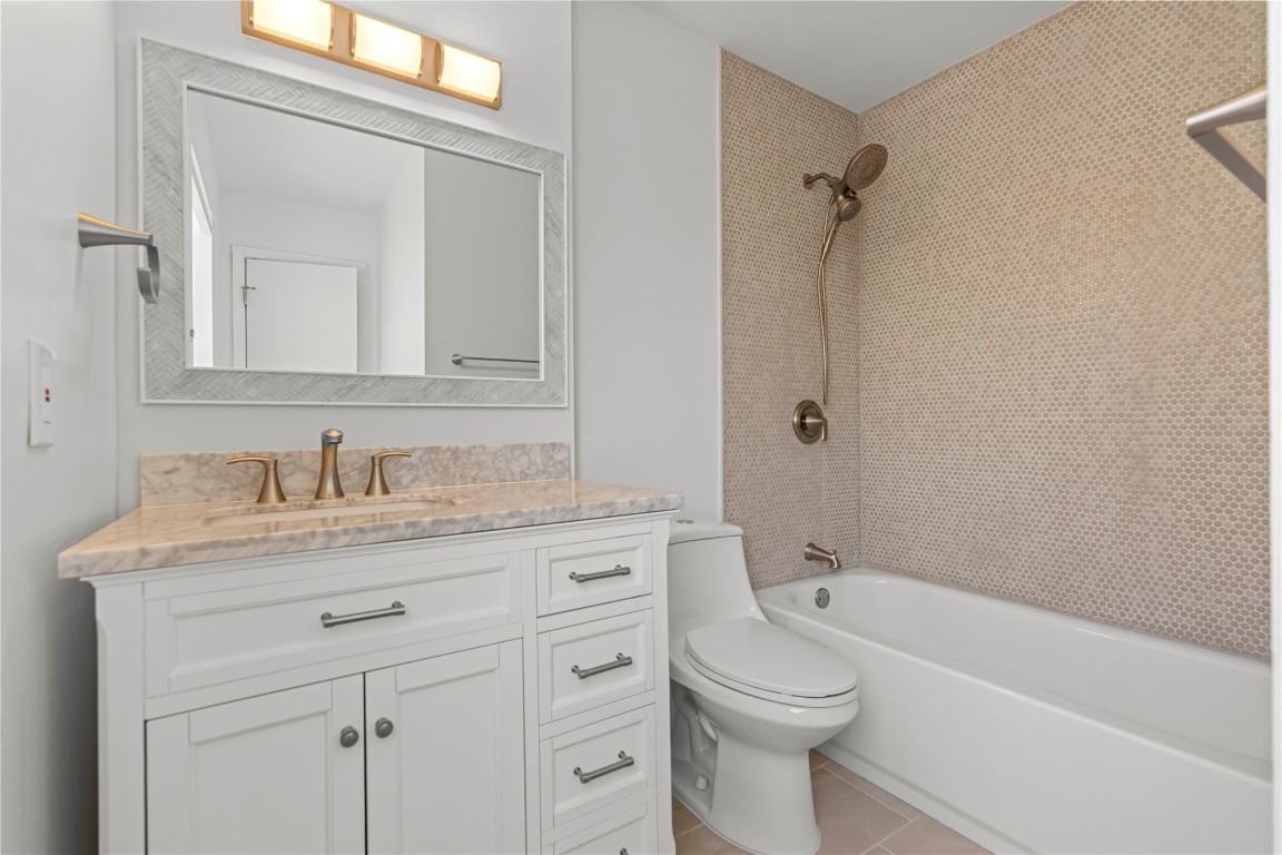 Flamingo Gardens - Residential