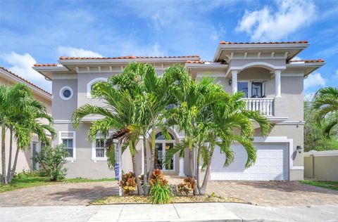 Single Family Residence in Fort Lauderdale FL 3521 Forest View Cir Cir.jpg