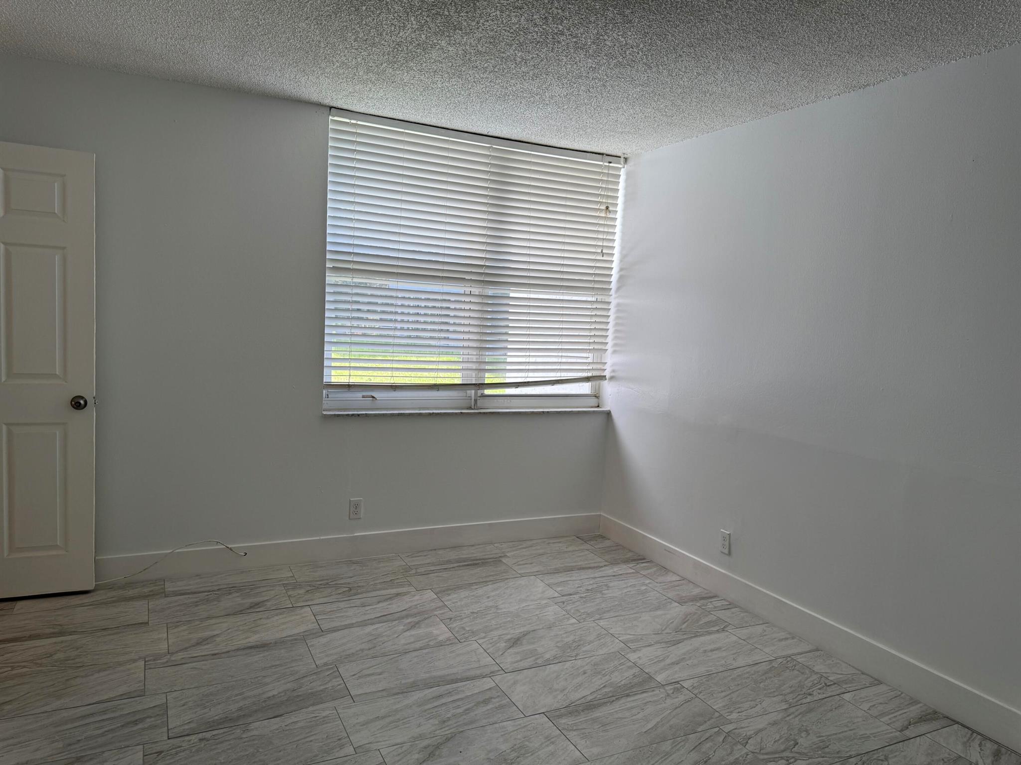 9411 Evergreen Place 102