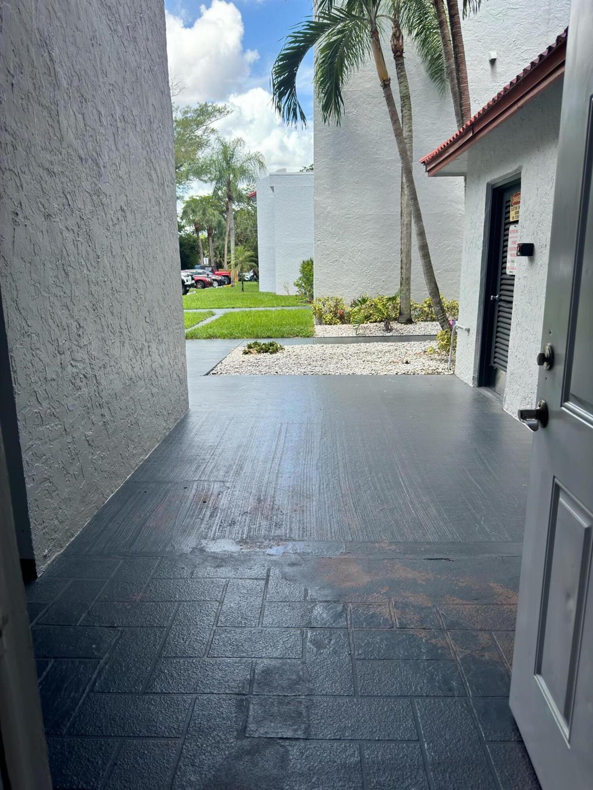 9411 Evergreen Place 102