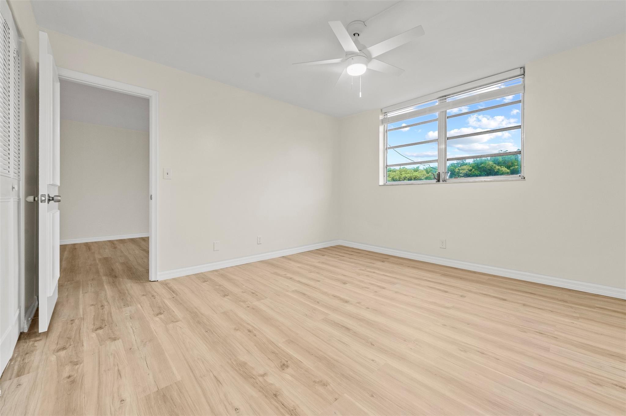 HARBOUR HALL INLET CLUB C - Residential