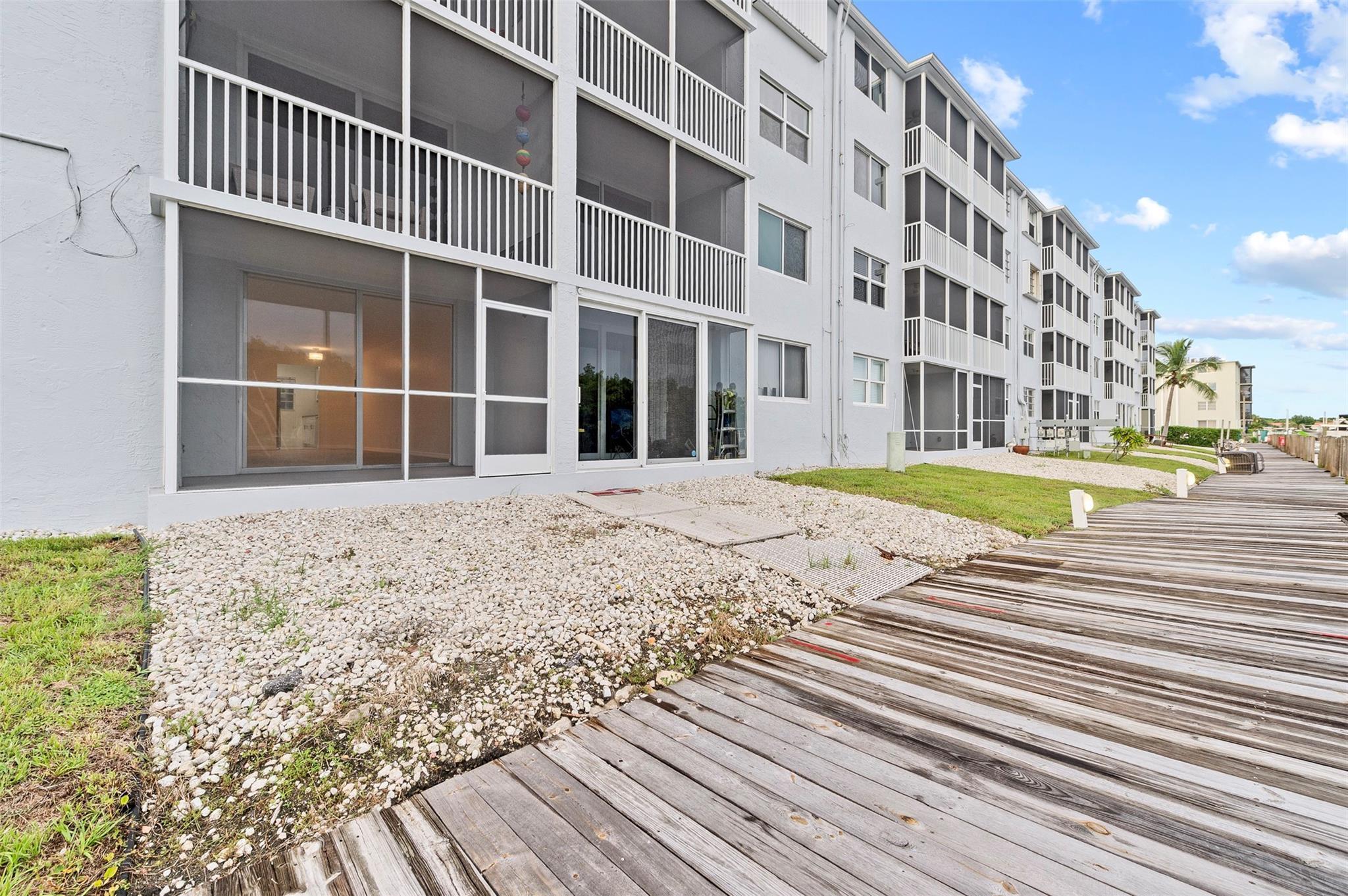 HARBOUR HALL INLET CLUB C - Residential