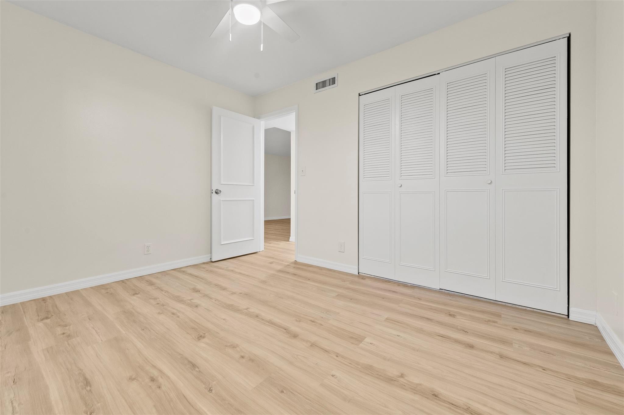 HARBOUR HALL INLET CLUB C - Residential