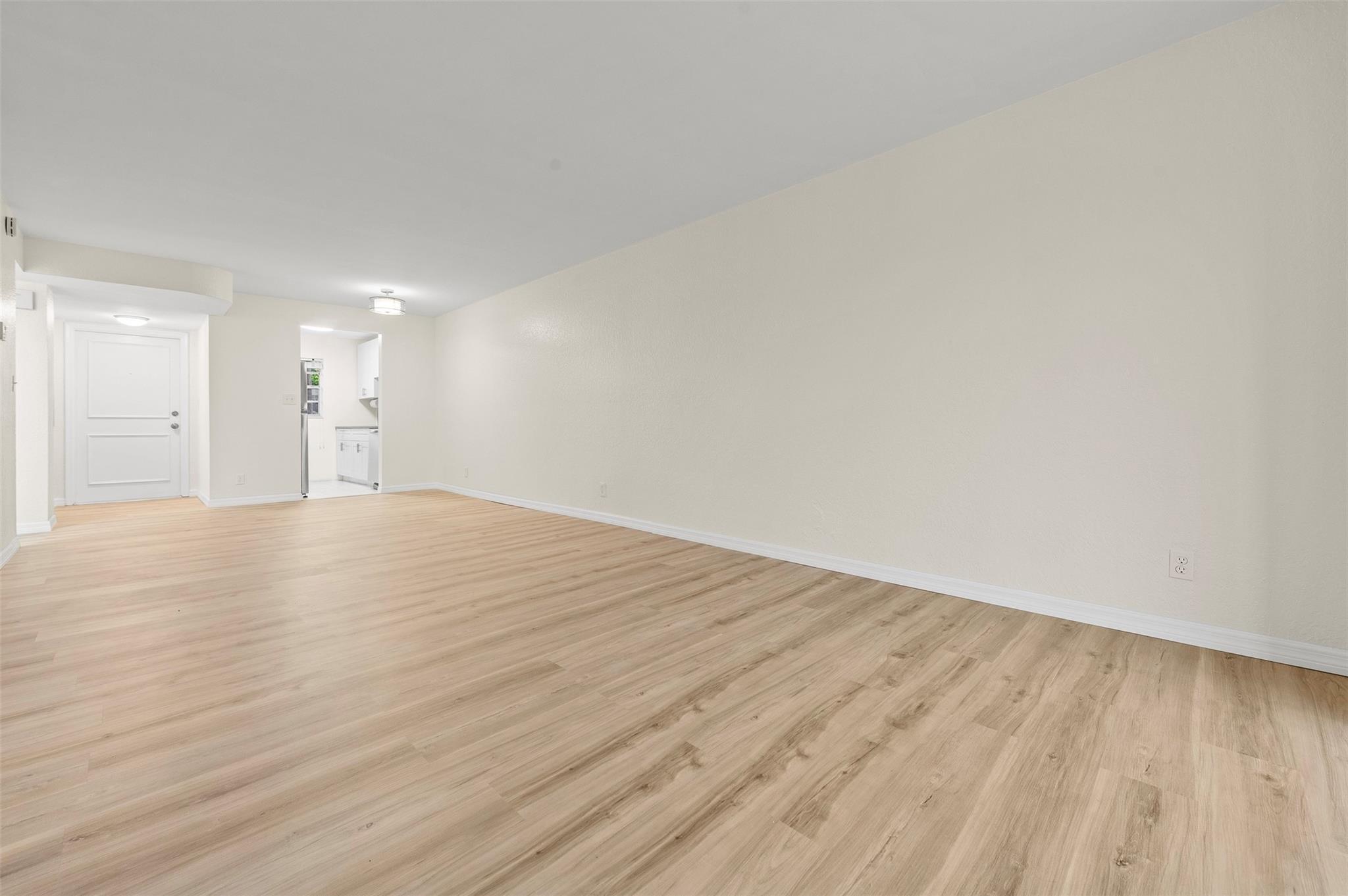 HARBOUR HALL INLET CLUB C - Residential