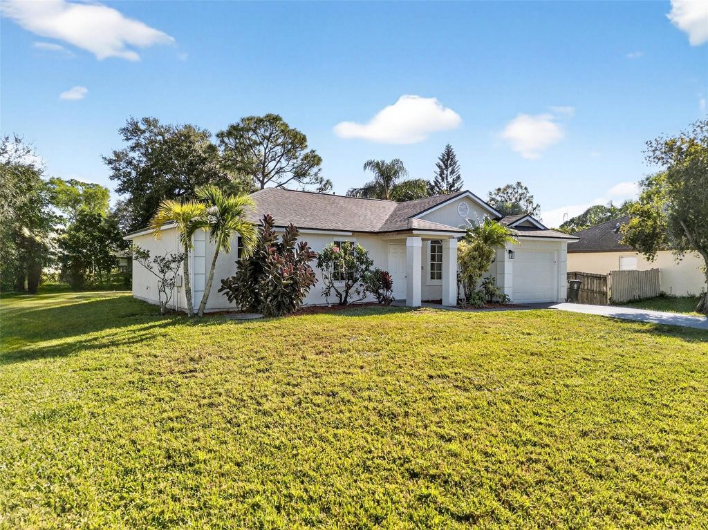 Photo of 2417 SW Summit Street, Port Saint Lucie, FL 34984 (MLS # F10542188)