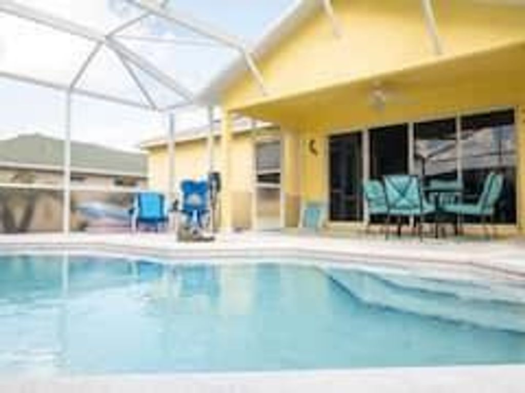 Photo of 1508 SE Crowberry Drive, Port St Lucie, FL 34983 (MLS # R10891675)