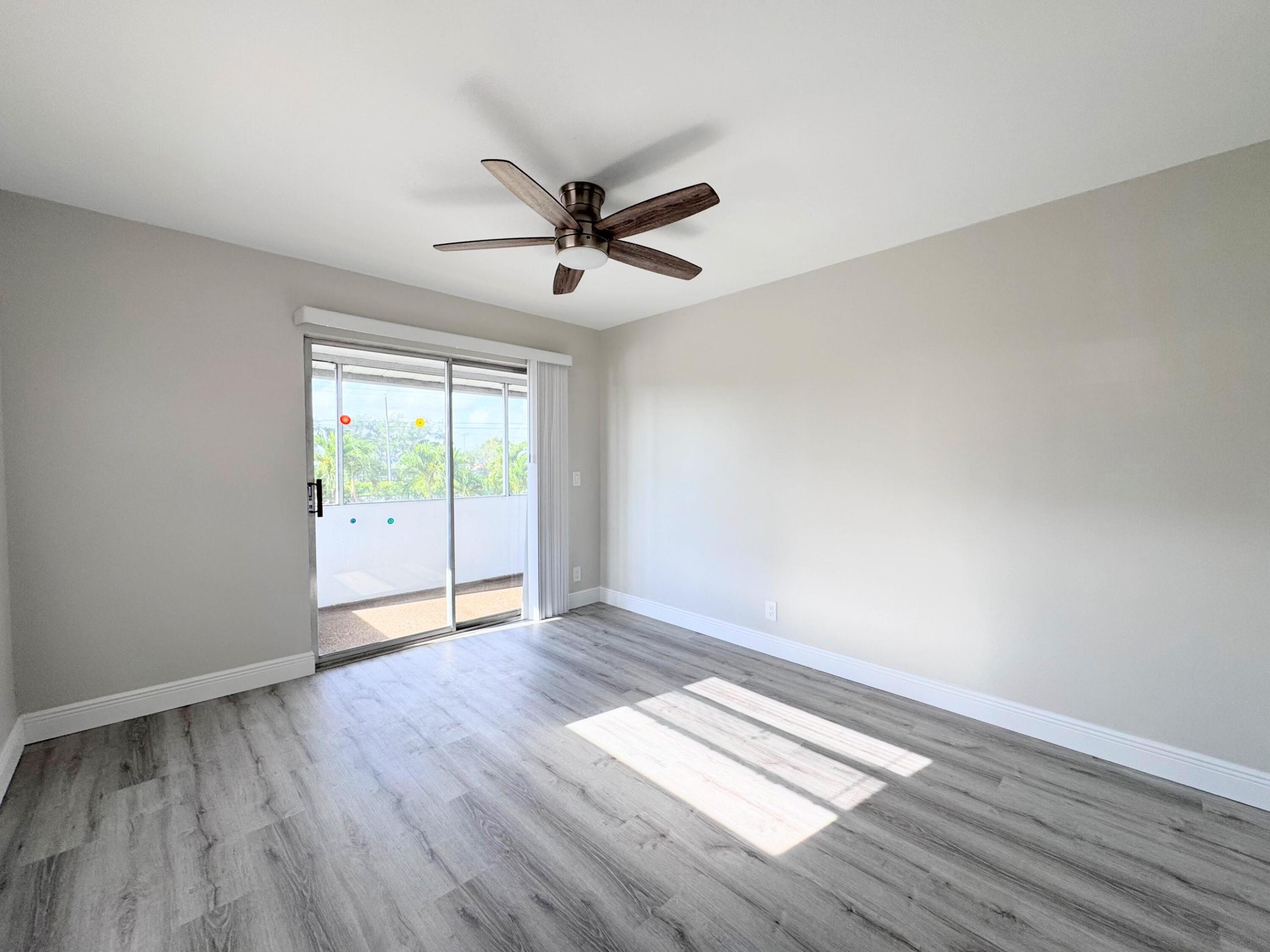 KINGS POINT FLANDERS CONDOS - Residential