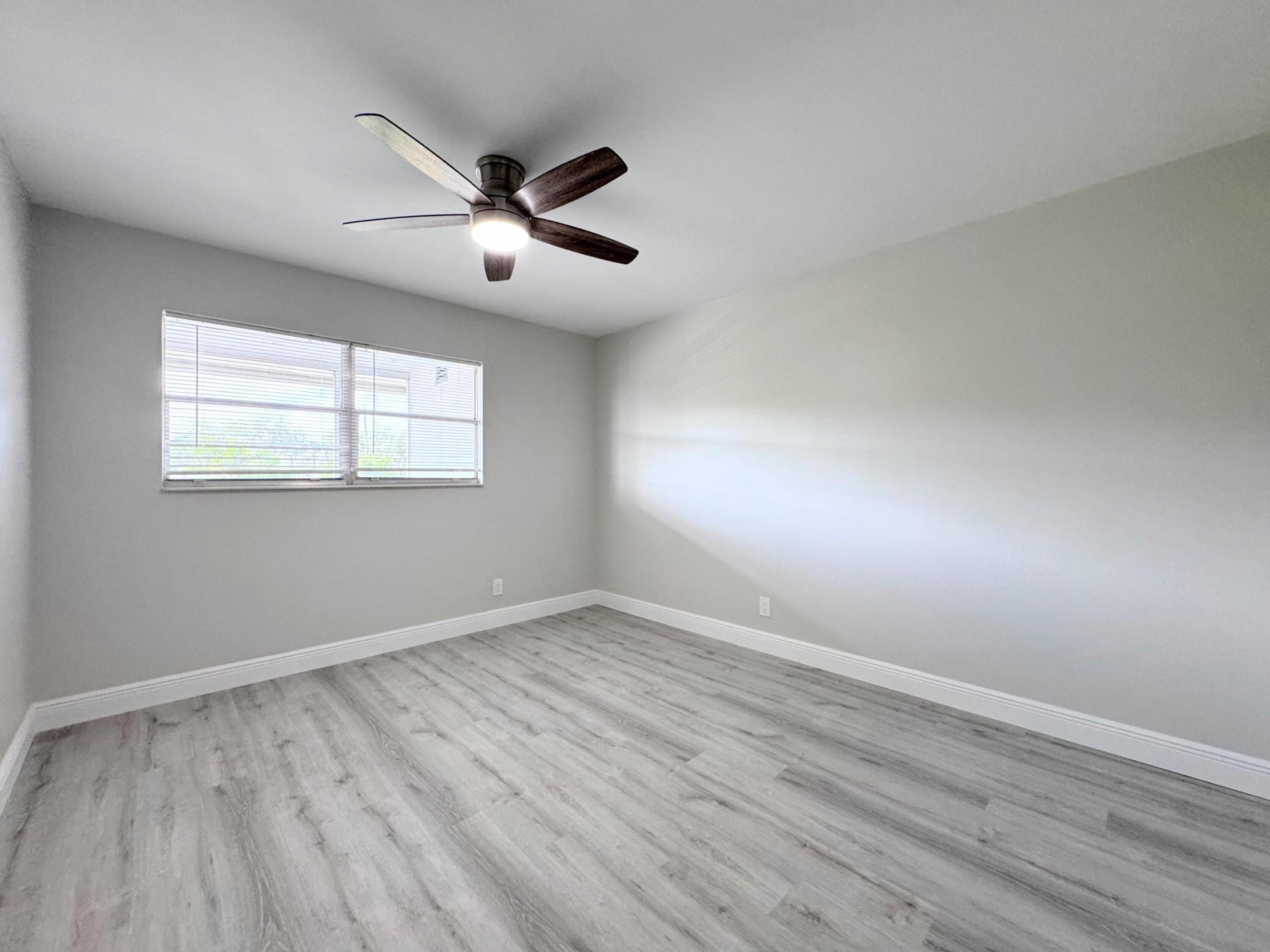 KINGS POINT FLANDERS CONDOS - Residential