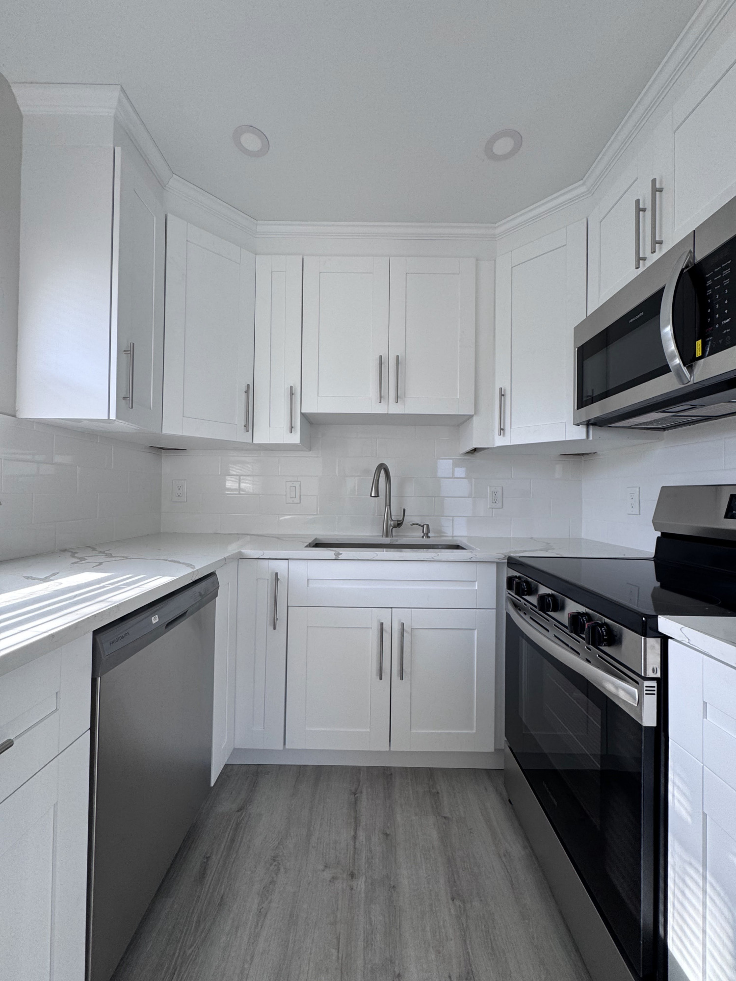 KINGS POINT FLANDERS CONDOS - Residential