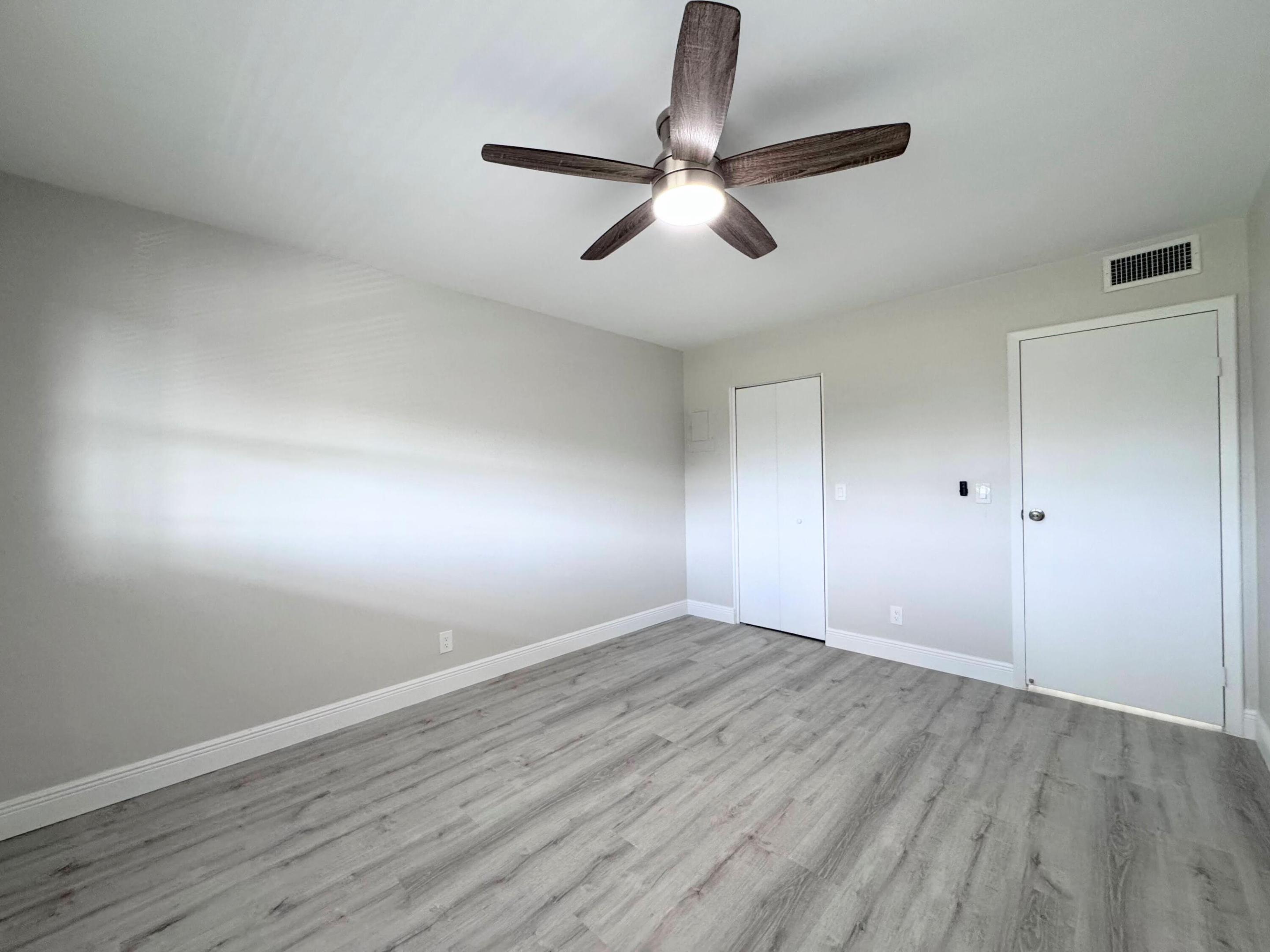 KINGS POINT FLANDERS CONDOS - Residential