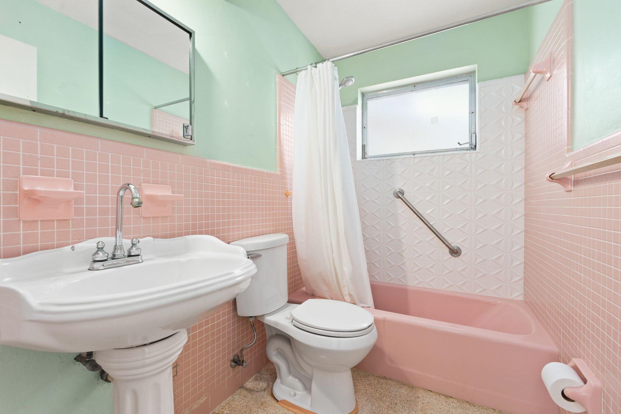 RIVER PARK UNIT 1 - Residential