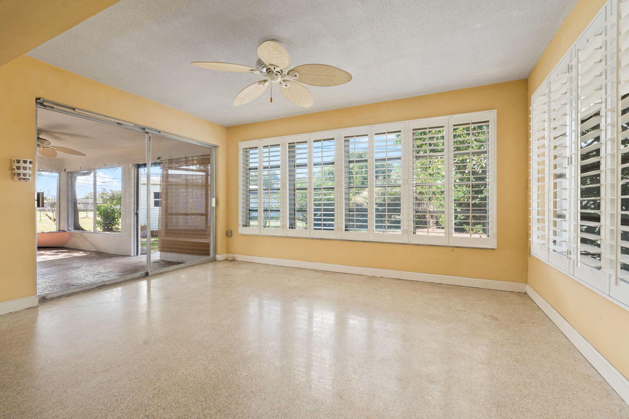 RIVER PARK UNIT 1 - Residential