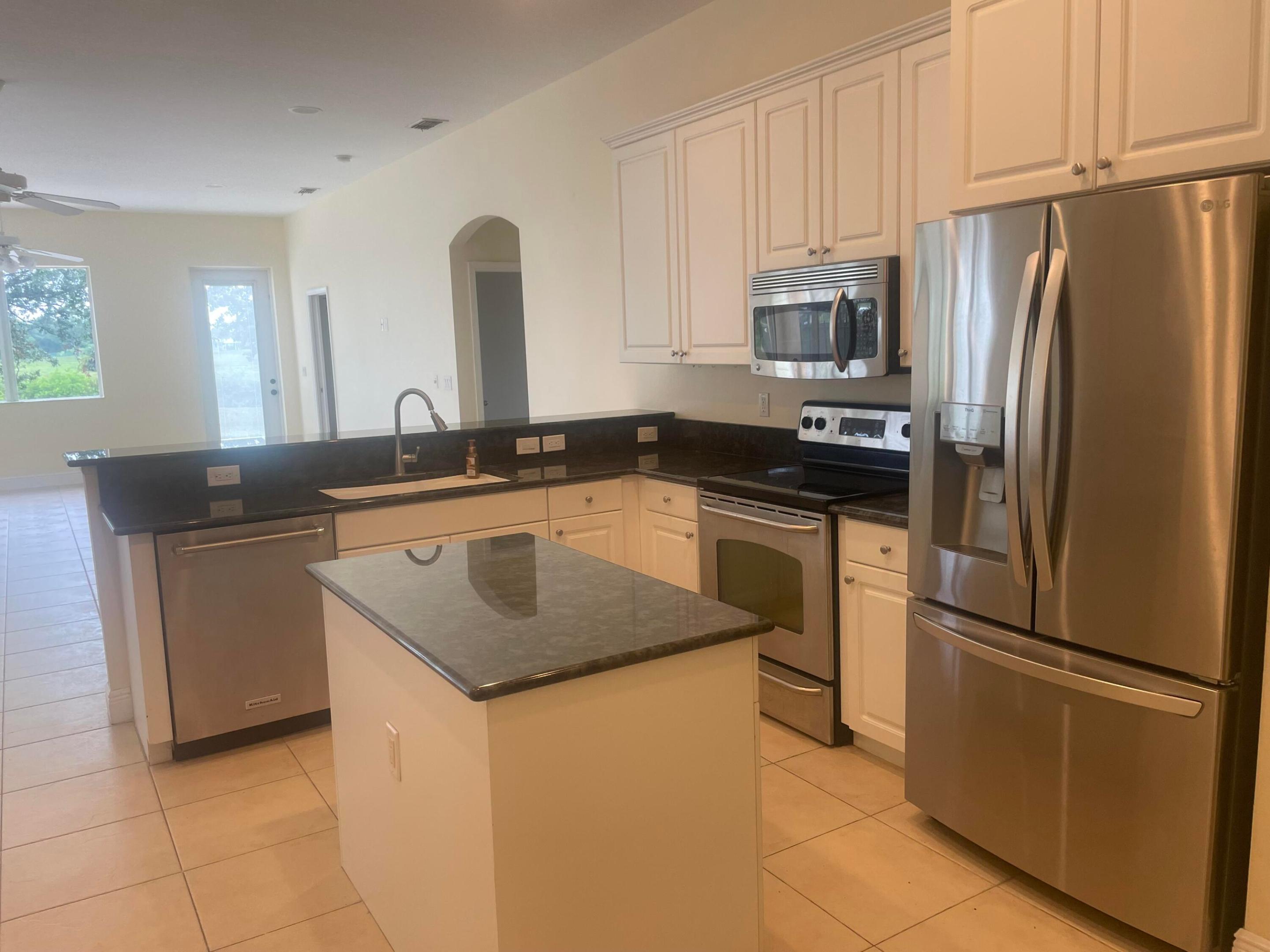 PORT ST LUCIE SECTION 5 - Residential Lease