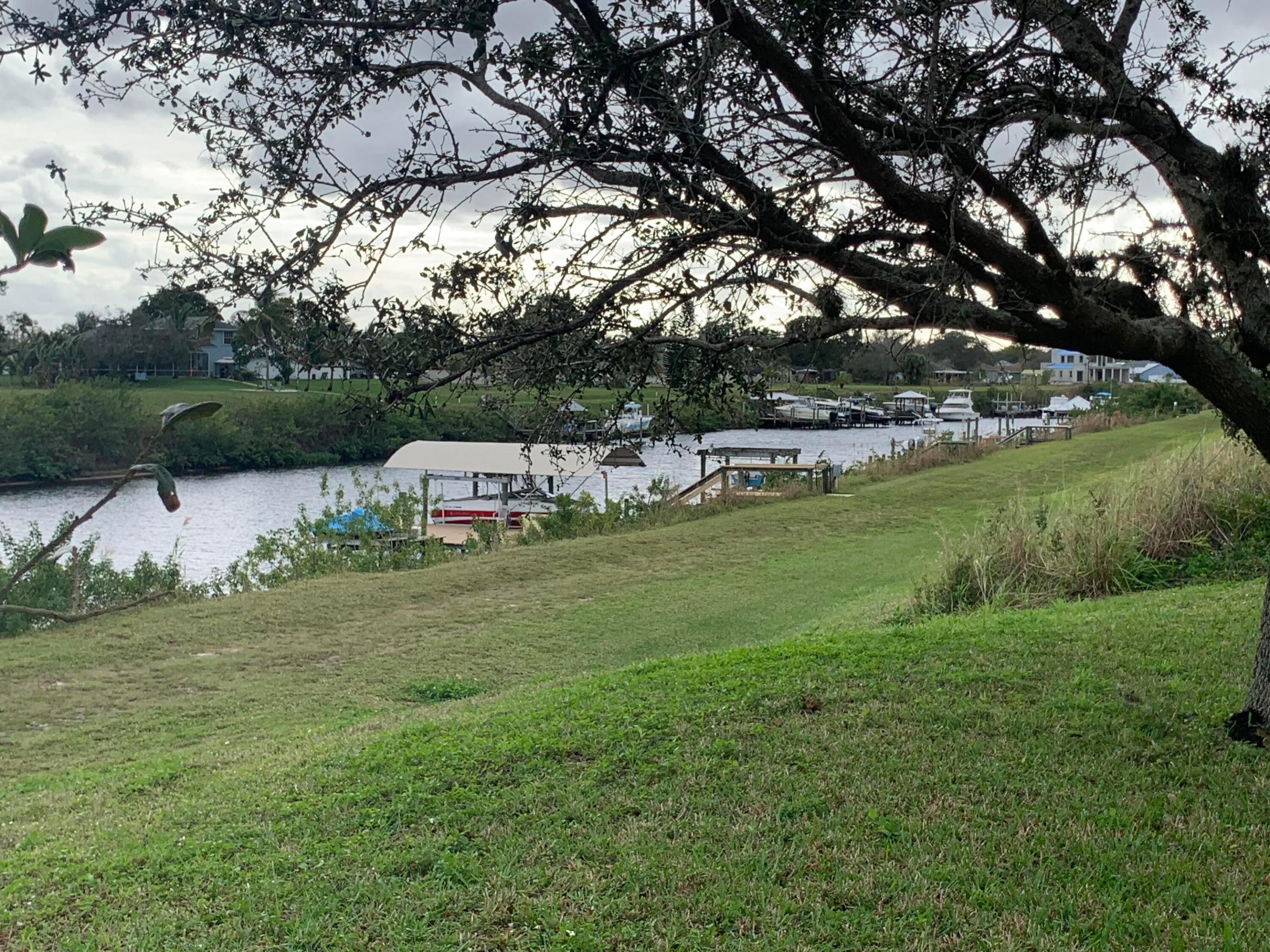 PORT ST LUCIE SECTION 5 - Residential Lease