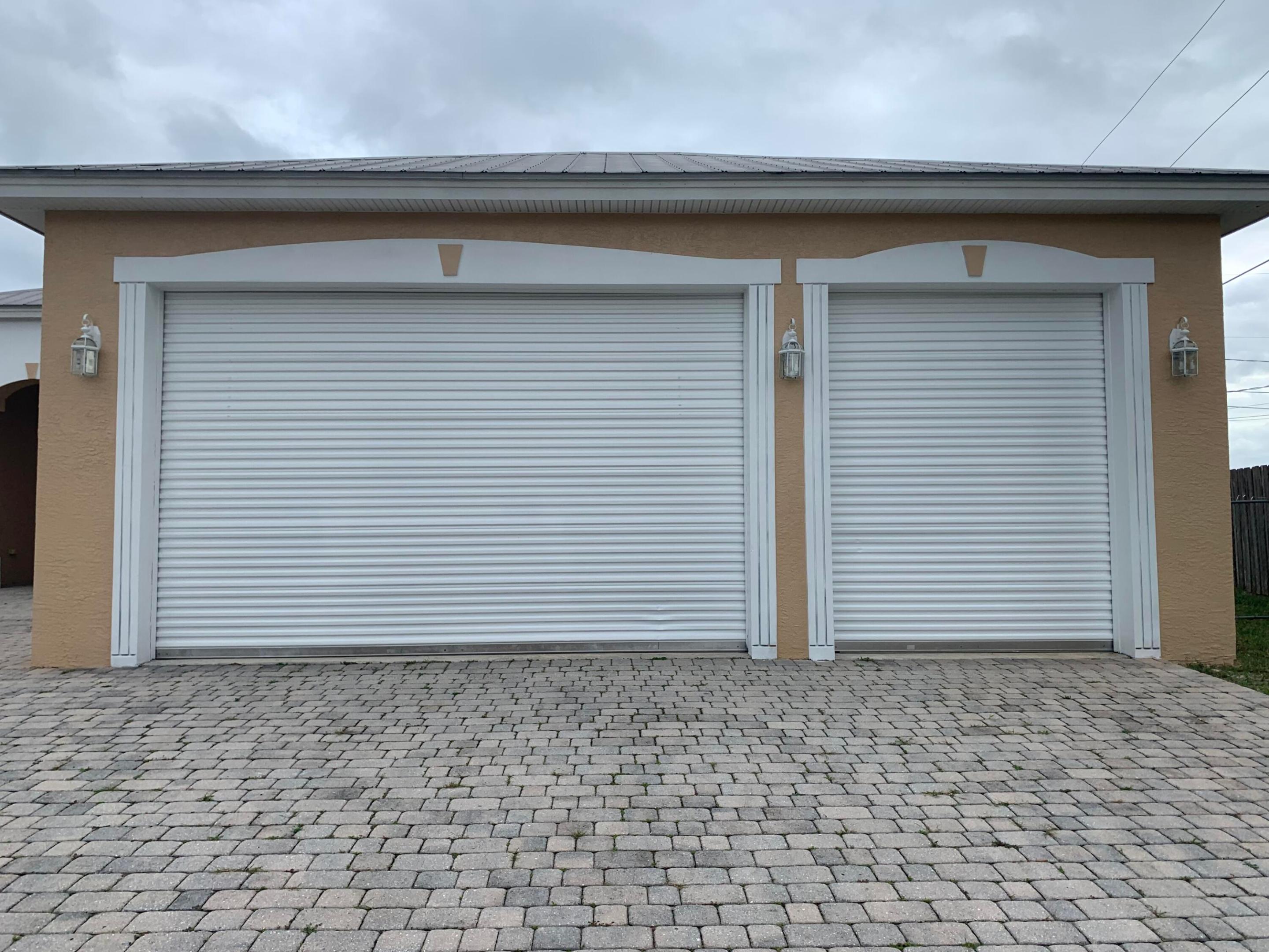 PORT ST LUCIE SECTION 5 - Residential Lease