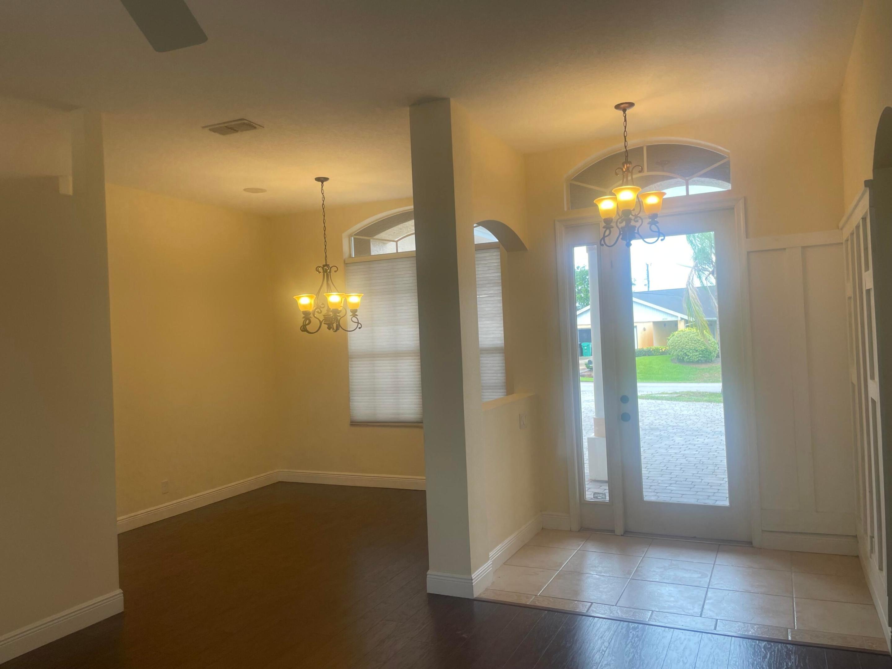 PORT ST LUCIE SECTION 5 - Residential Lease