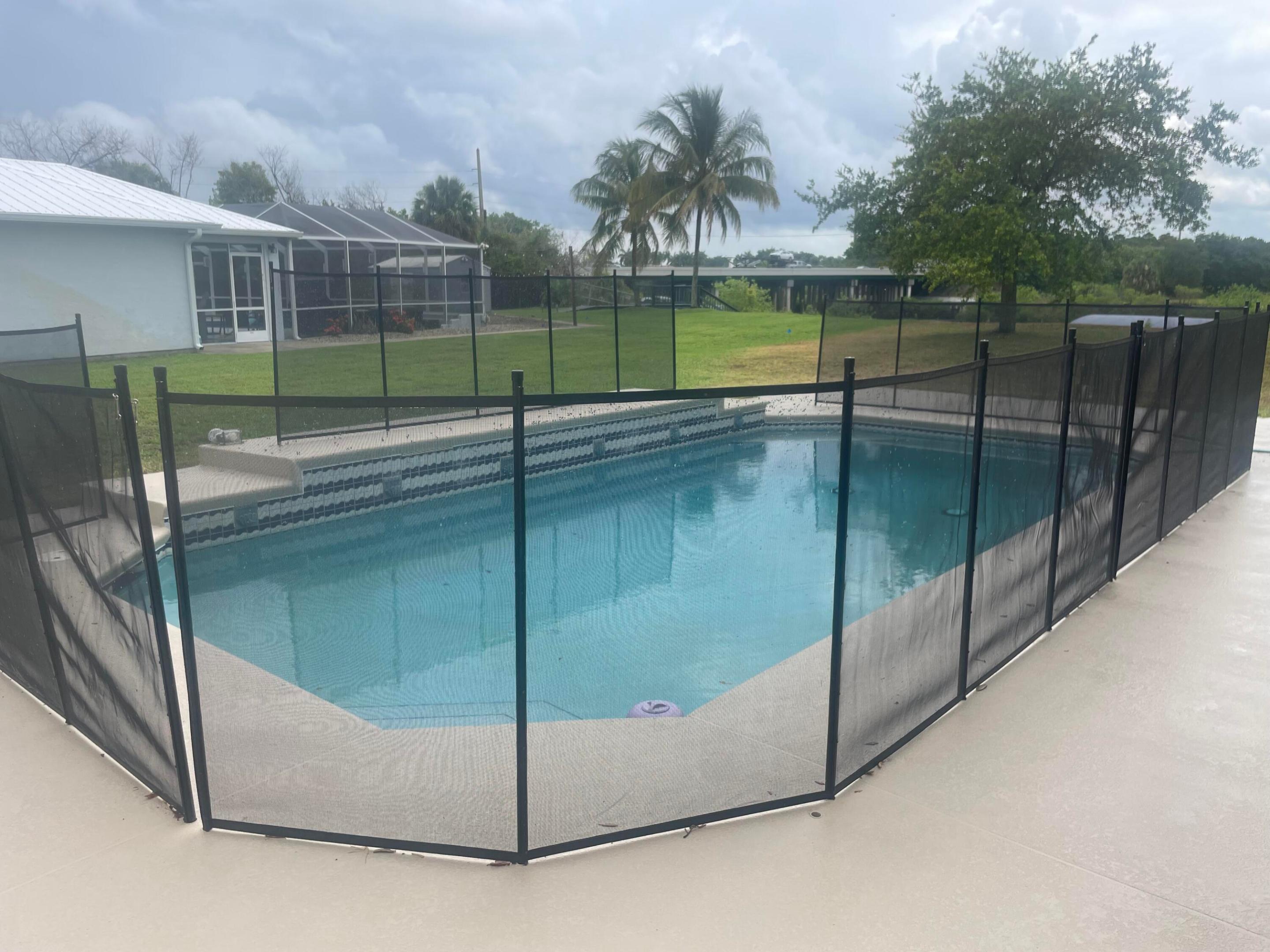 PORT ST LUCIE SECTION 5 - Residential Lease