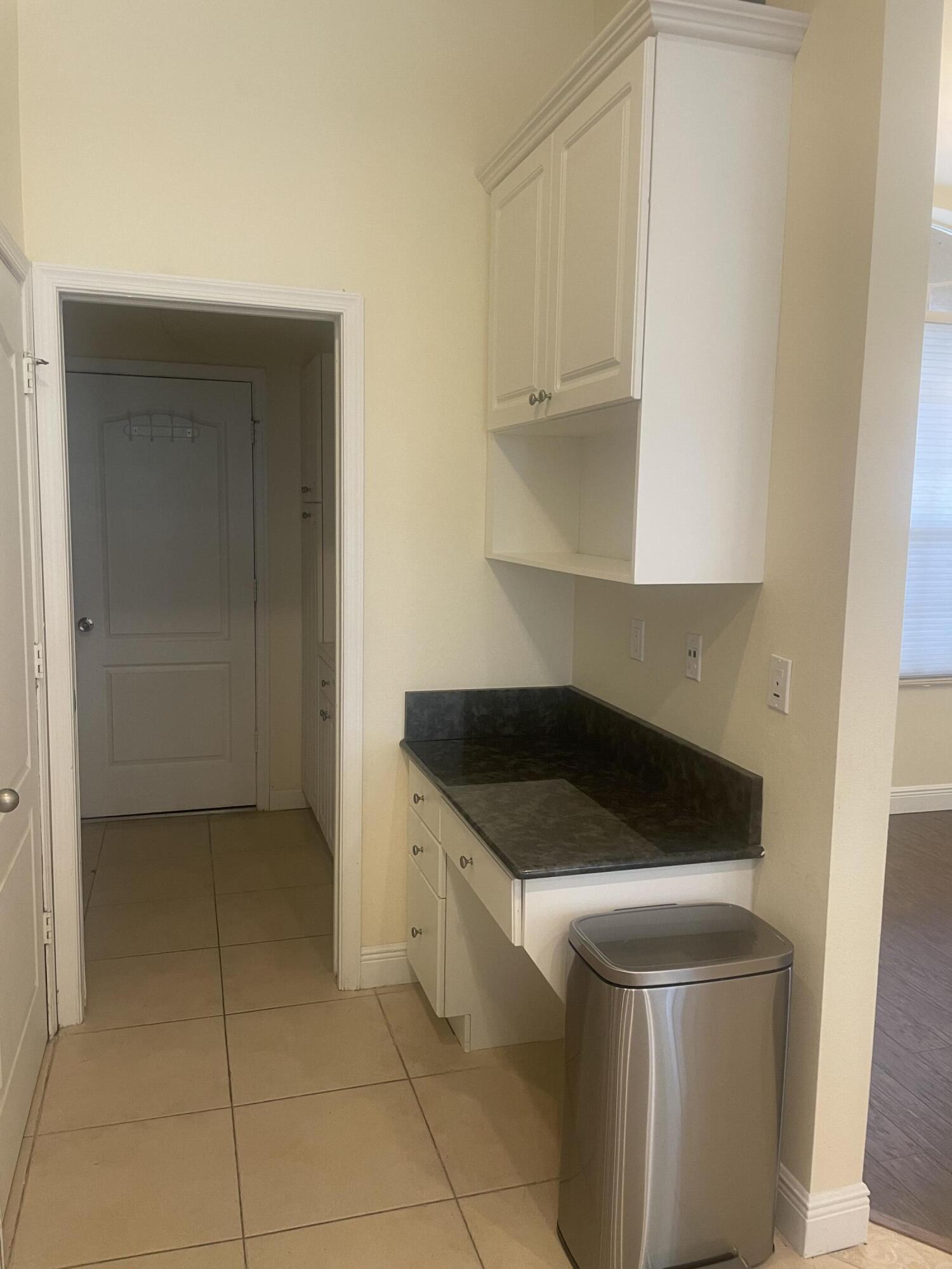 PORT ST LUCIE SECTION 5 - Residential Lease