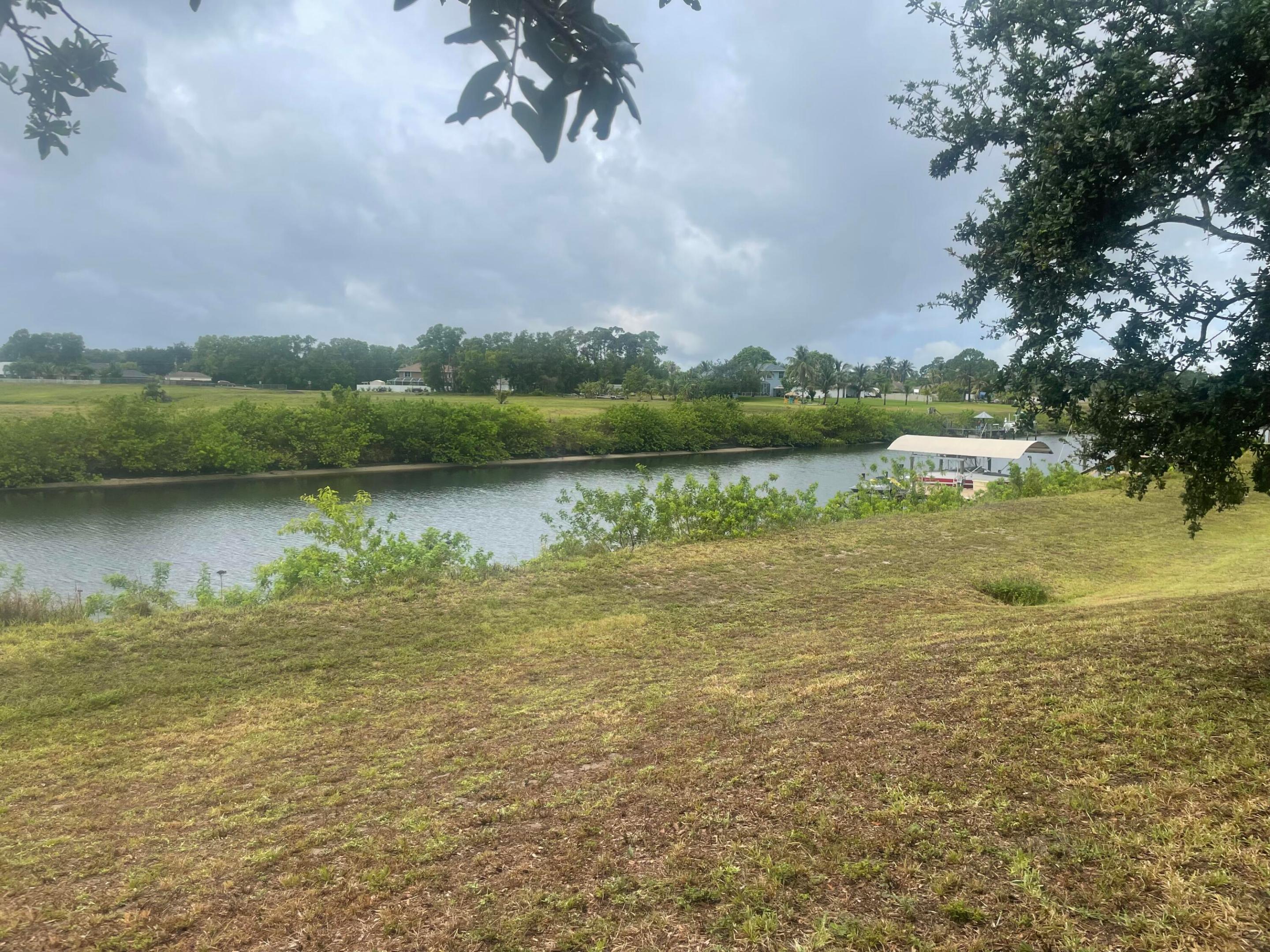 PORT ST LUCIE SECTION 5 - Residential Lease