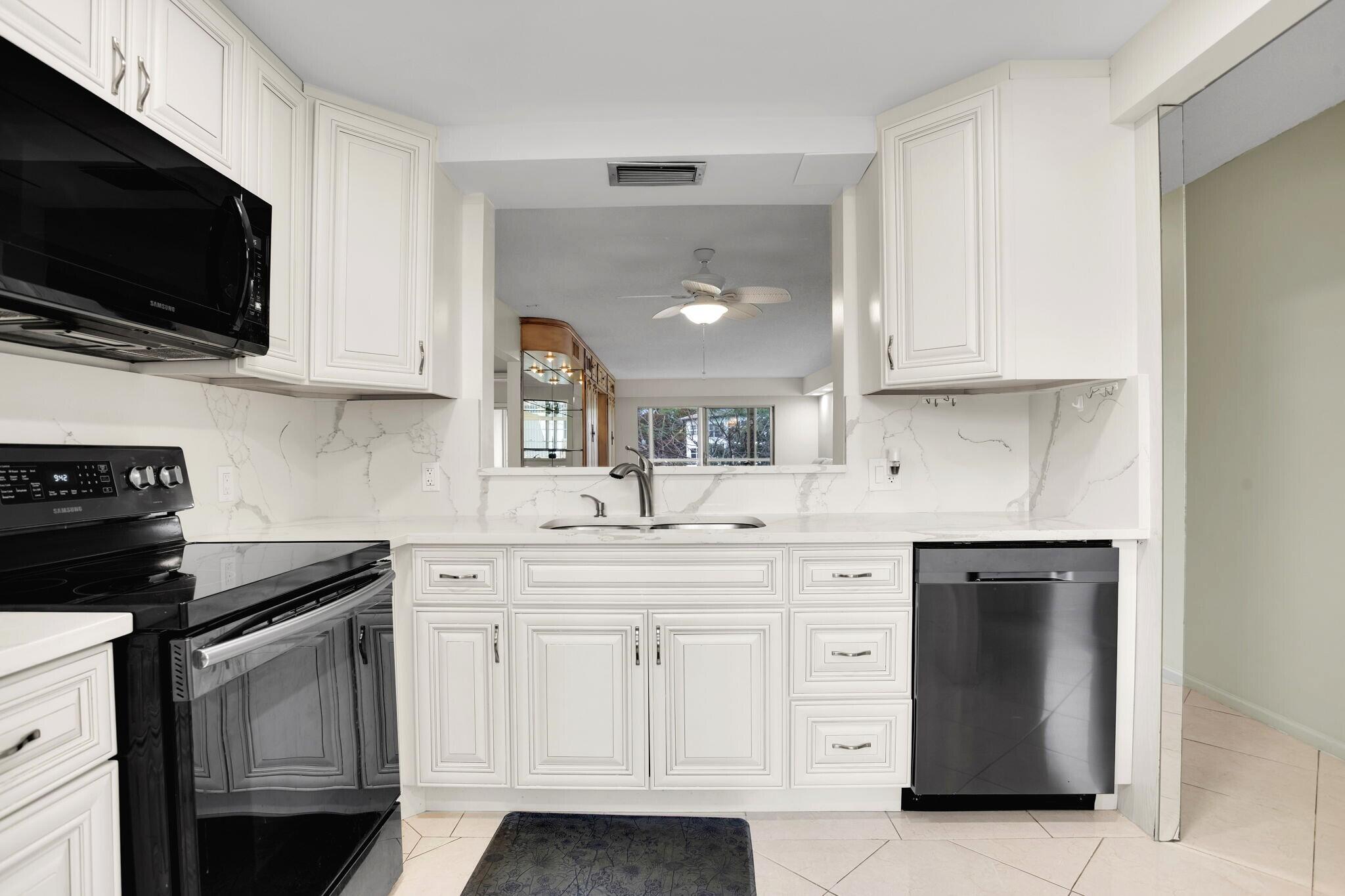 MARTINIQUE VILLAGE II B CONDO - Residential