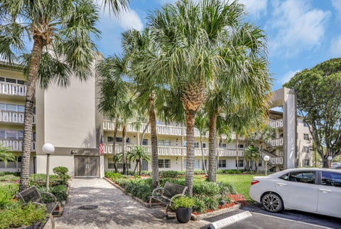 Tiny photo for 4701 Martinique Drive #K3, Coconut Creek, FL 33066 (MLS # B26011571)