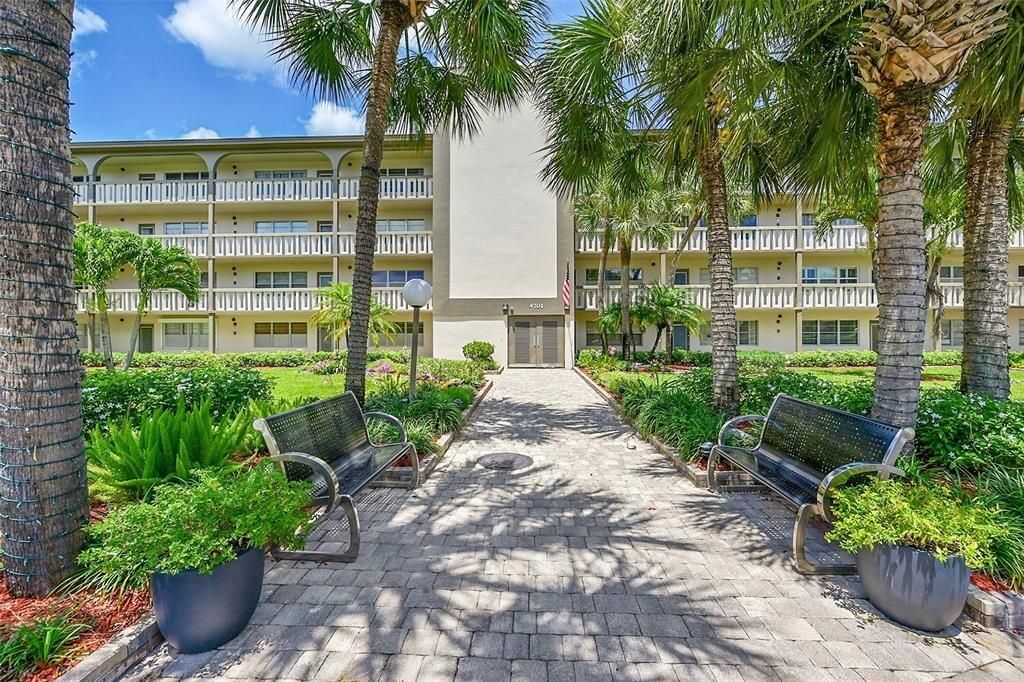 Photo of 4701 Martinique Drive #K3, Coconut Creek, FL 33066 (MLS # B26011571)