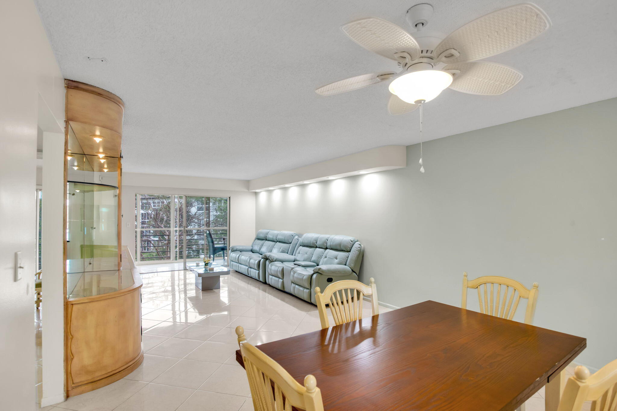 MARTINIQUE VILLAGE II B CONDO - Residential