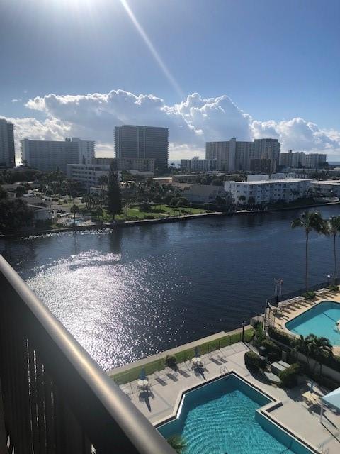 Voyager Condominium - Residential