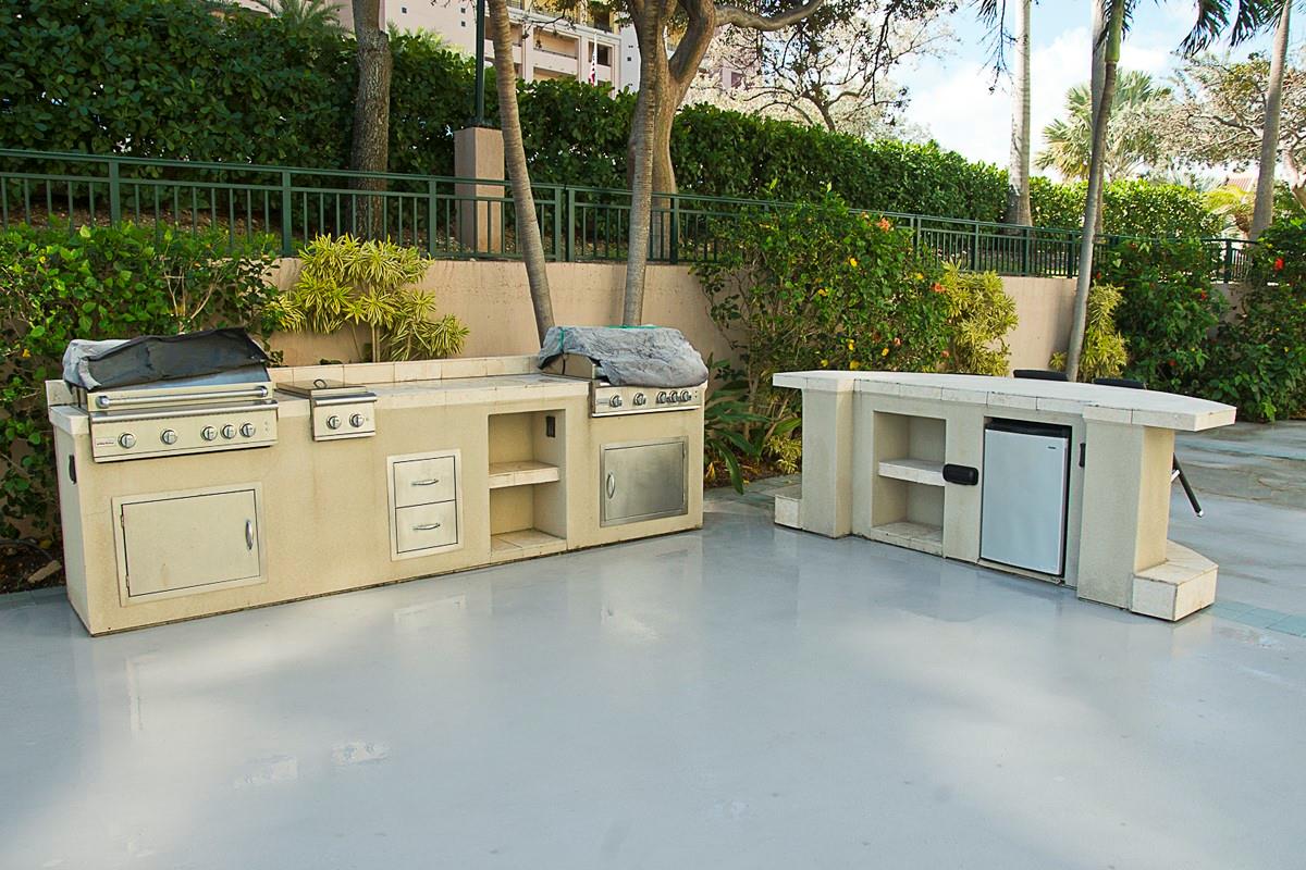 Voyager Condominium - Residential