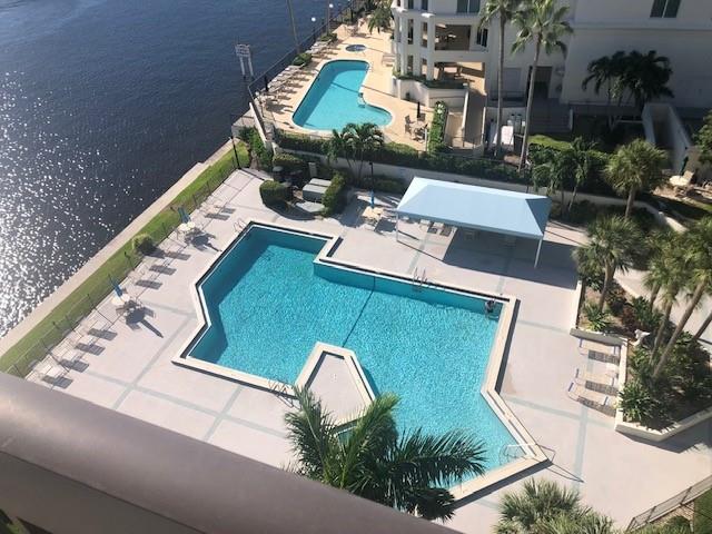 Voyager Condominium - Residential