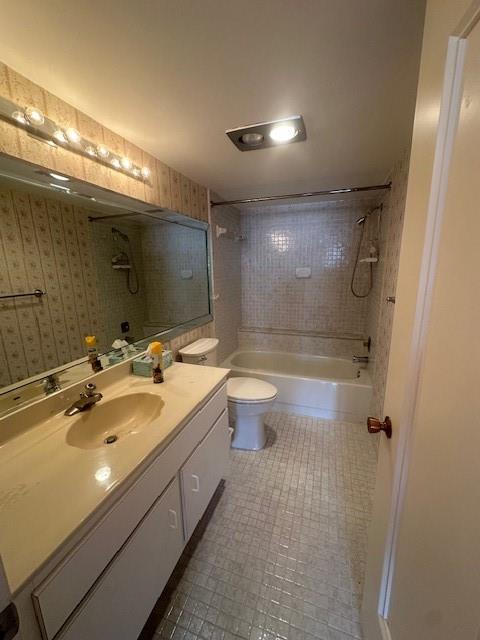 Voyager Condominium - Residential