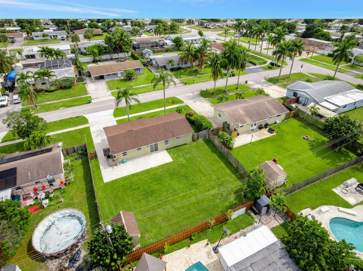 PALM SPRINGS VILLAGE 4 - Residential