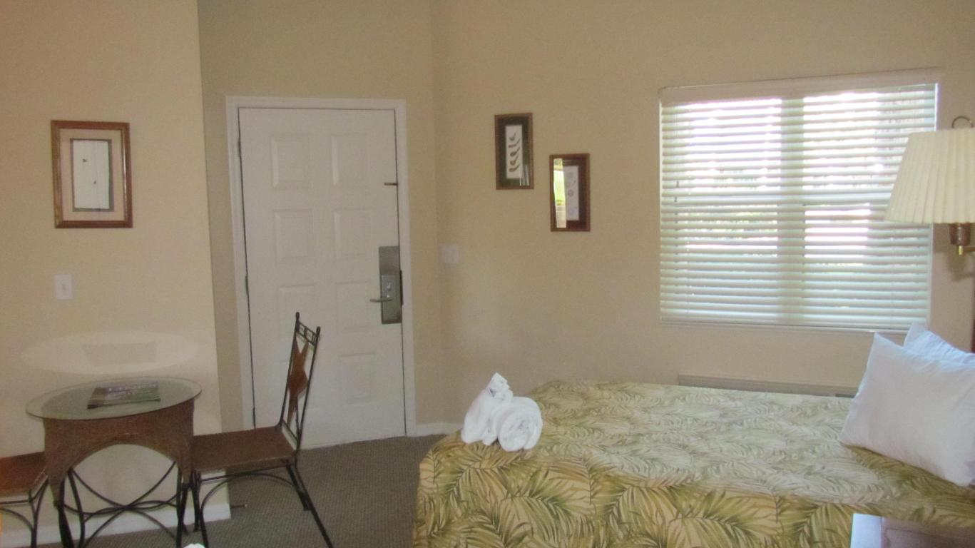 GOLF VILLAS CONDOMINIUM - Residential