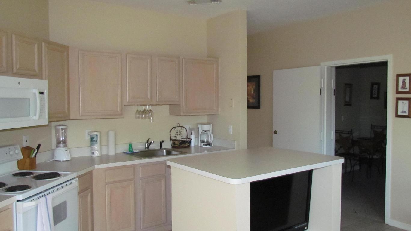 GOLF VILLAS CONDOMINIUM - Residential