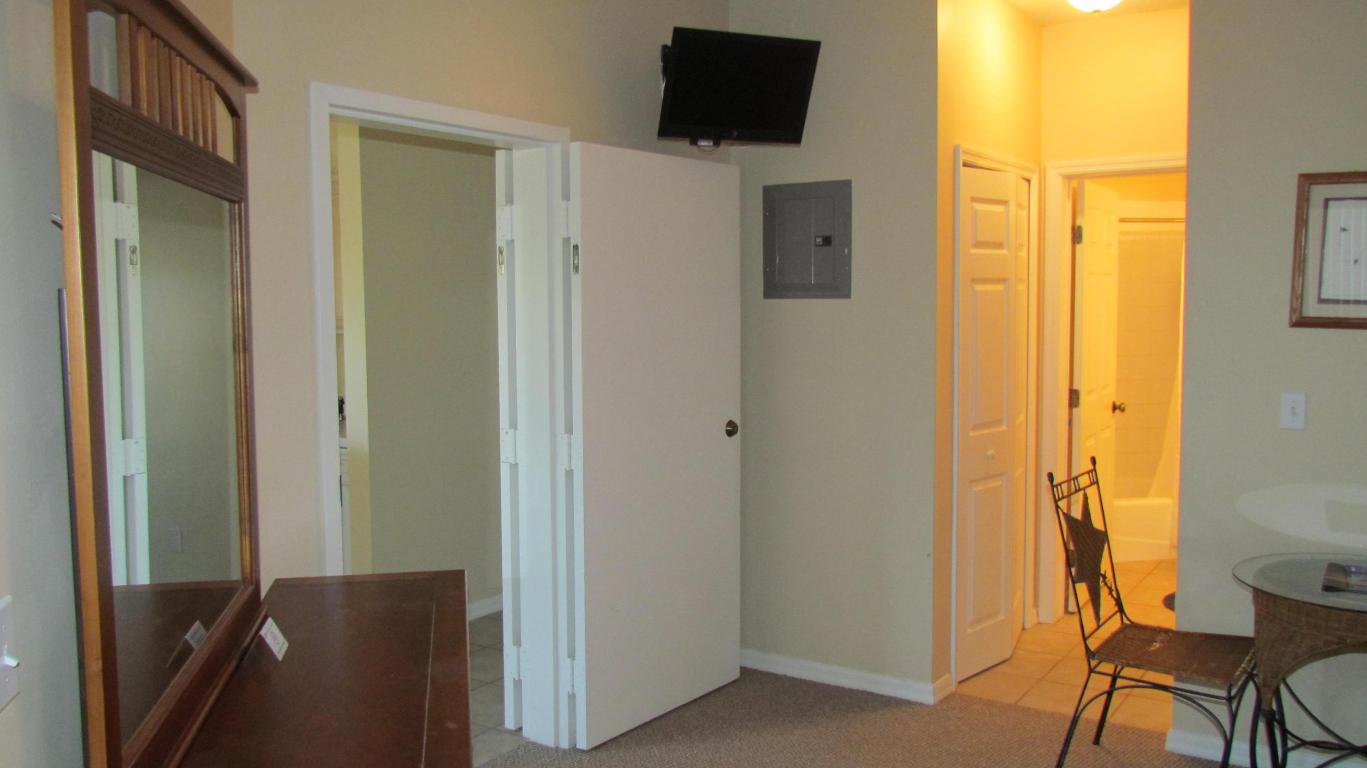 GOLF VILLAS CONDOMINIUM - Residential