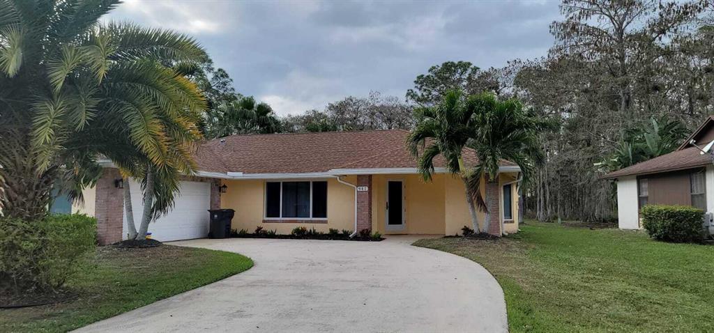 SUGAR POND MANOR OF WELLINGTON - Residential