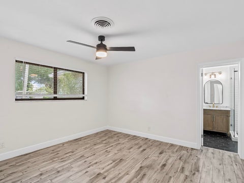 Tiny photo for 909 SE 14th Drive, Deerfield Beach, FL 33441 (MLS # B26048615)