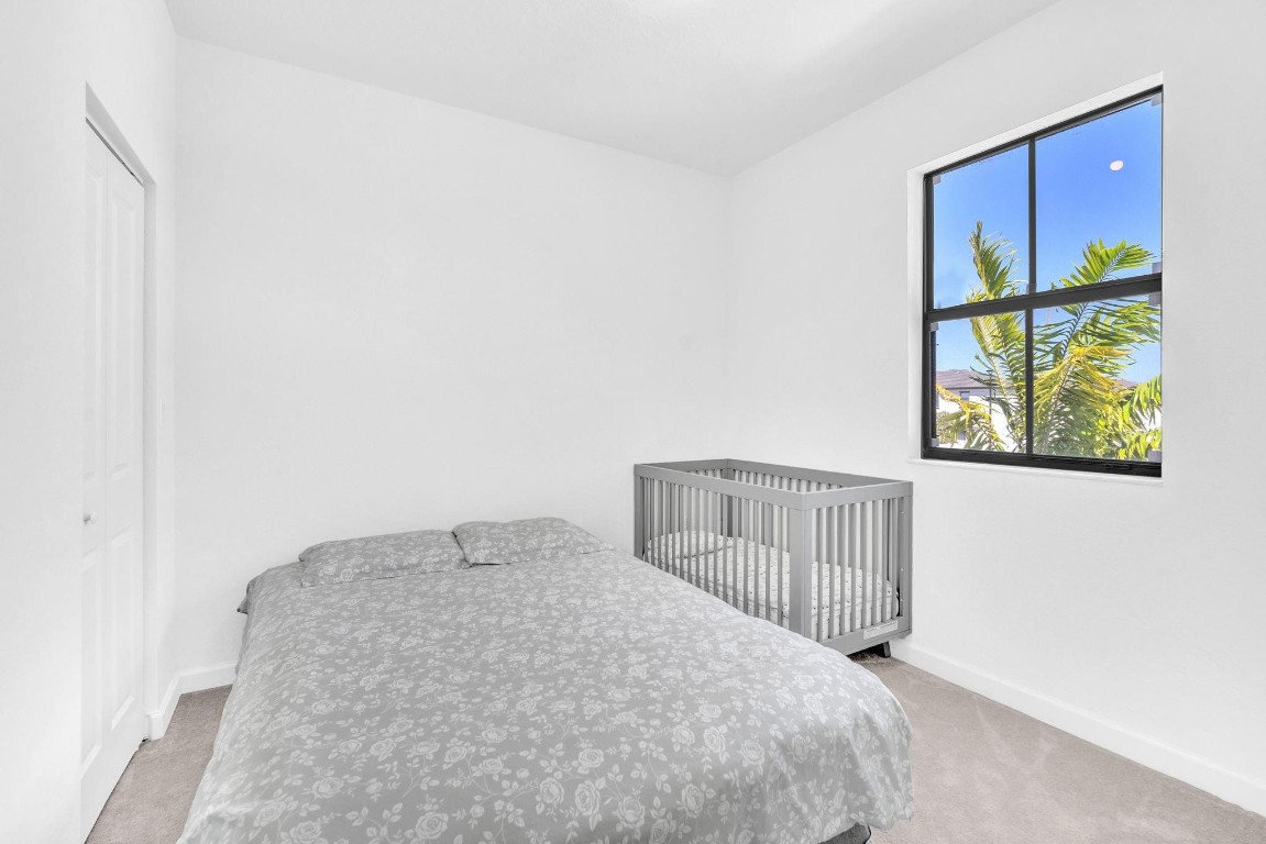 Vista Lago - Residential