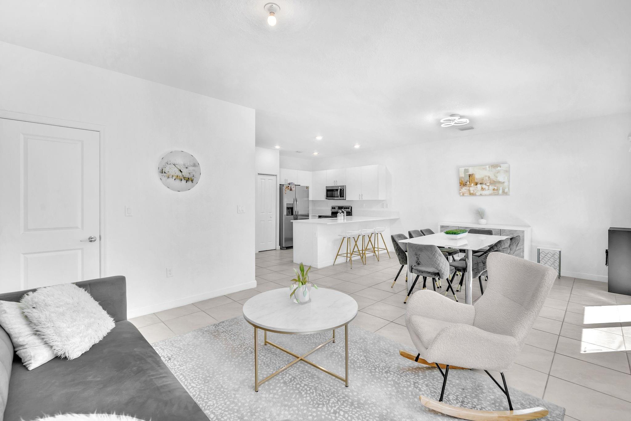 Vista Lago - Residential