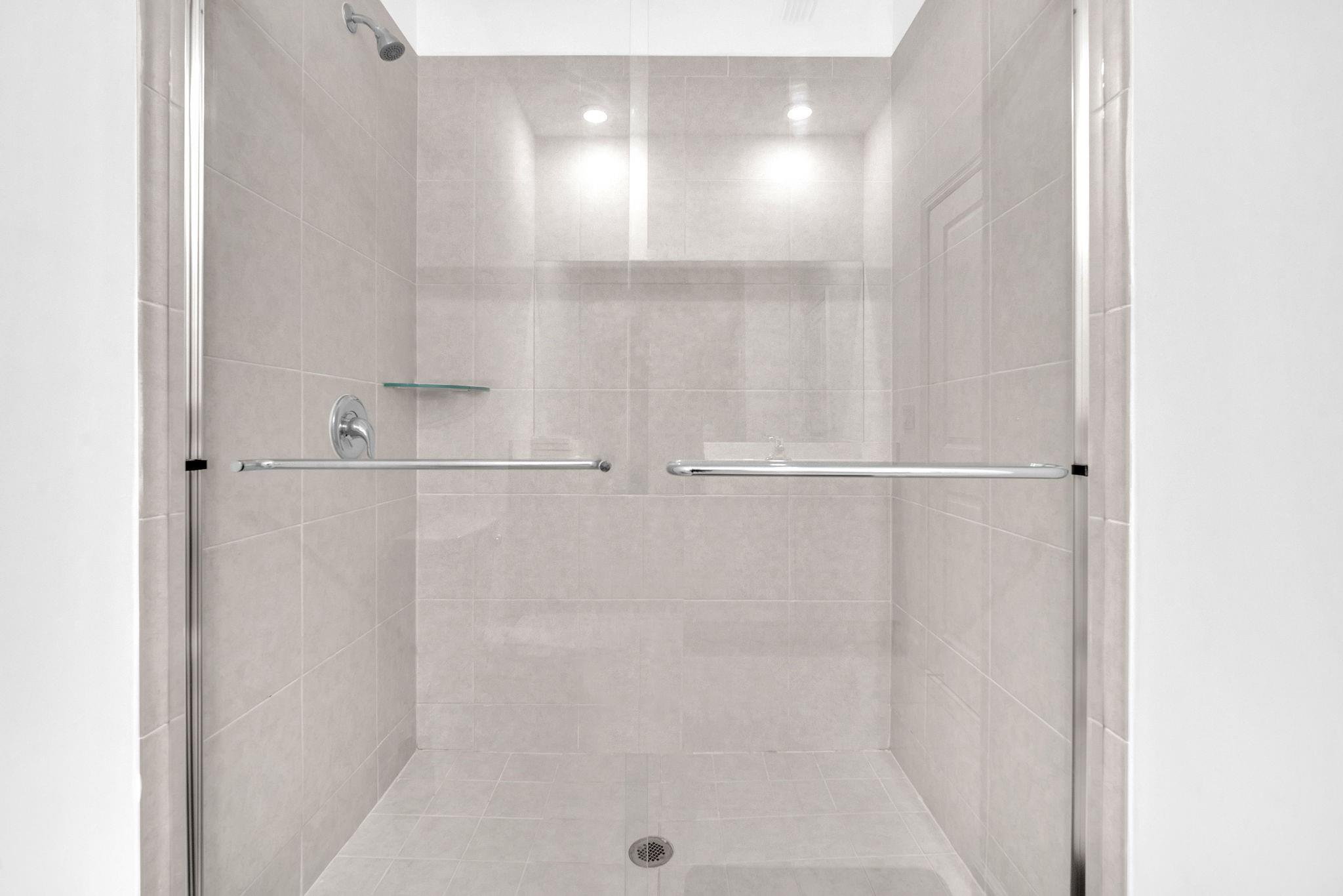 Vista Lago - Residential