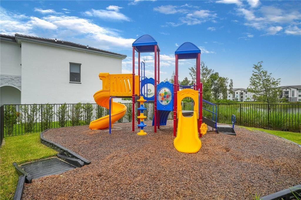 Vista Lago - Residential