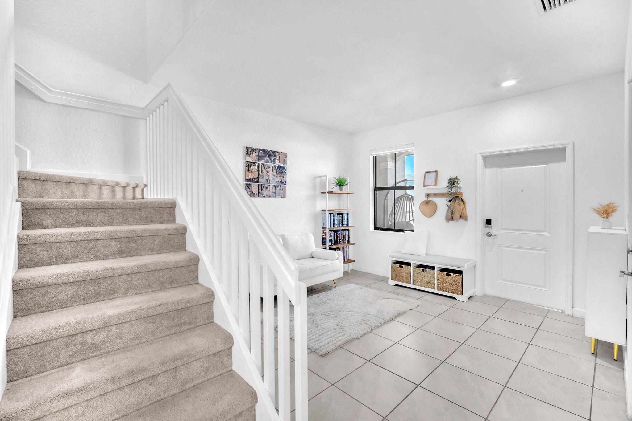 Vista Lago - Residential