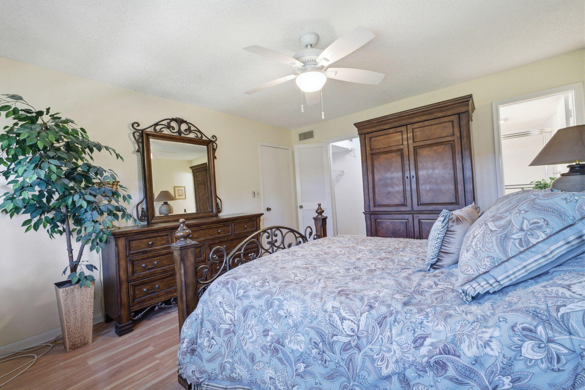 HOLLYBROOK GOLF - Residential