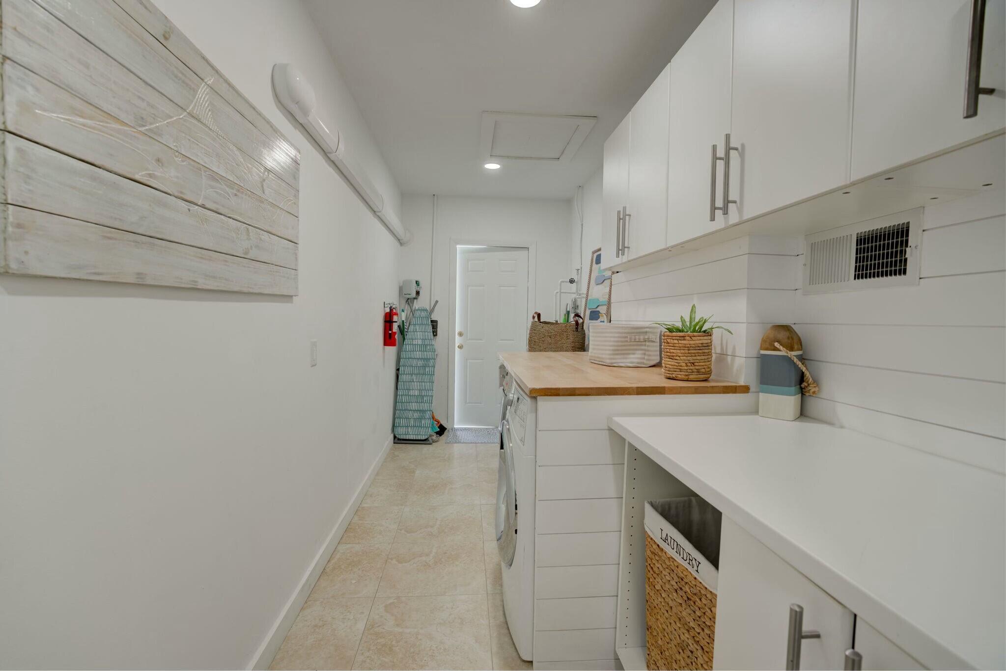 COUNTRY CLUB ADD TO VILLA - Residential Lease