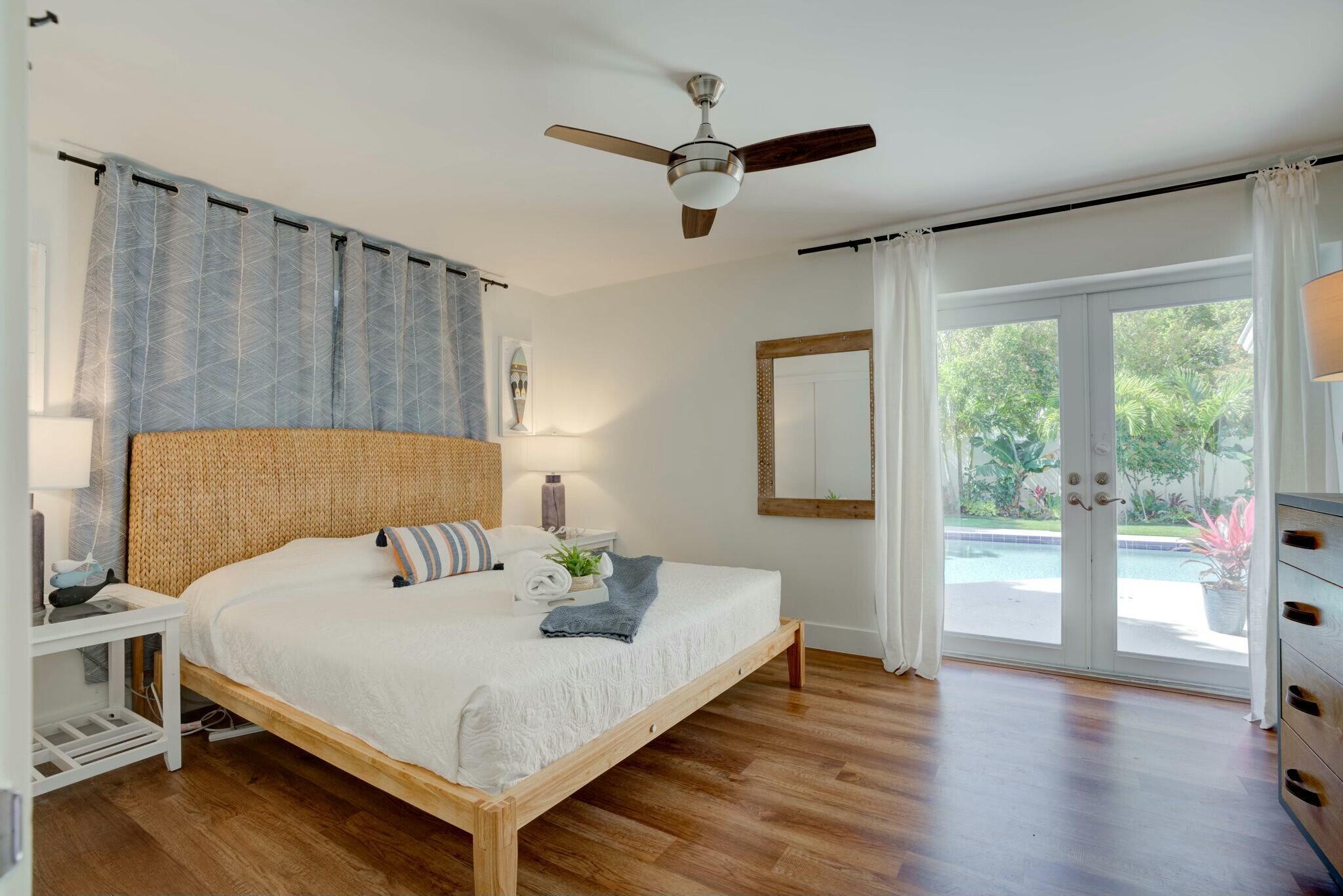 COUNTRY CLUB ADD TO VILLA - Residential Lease