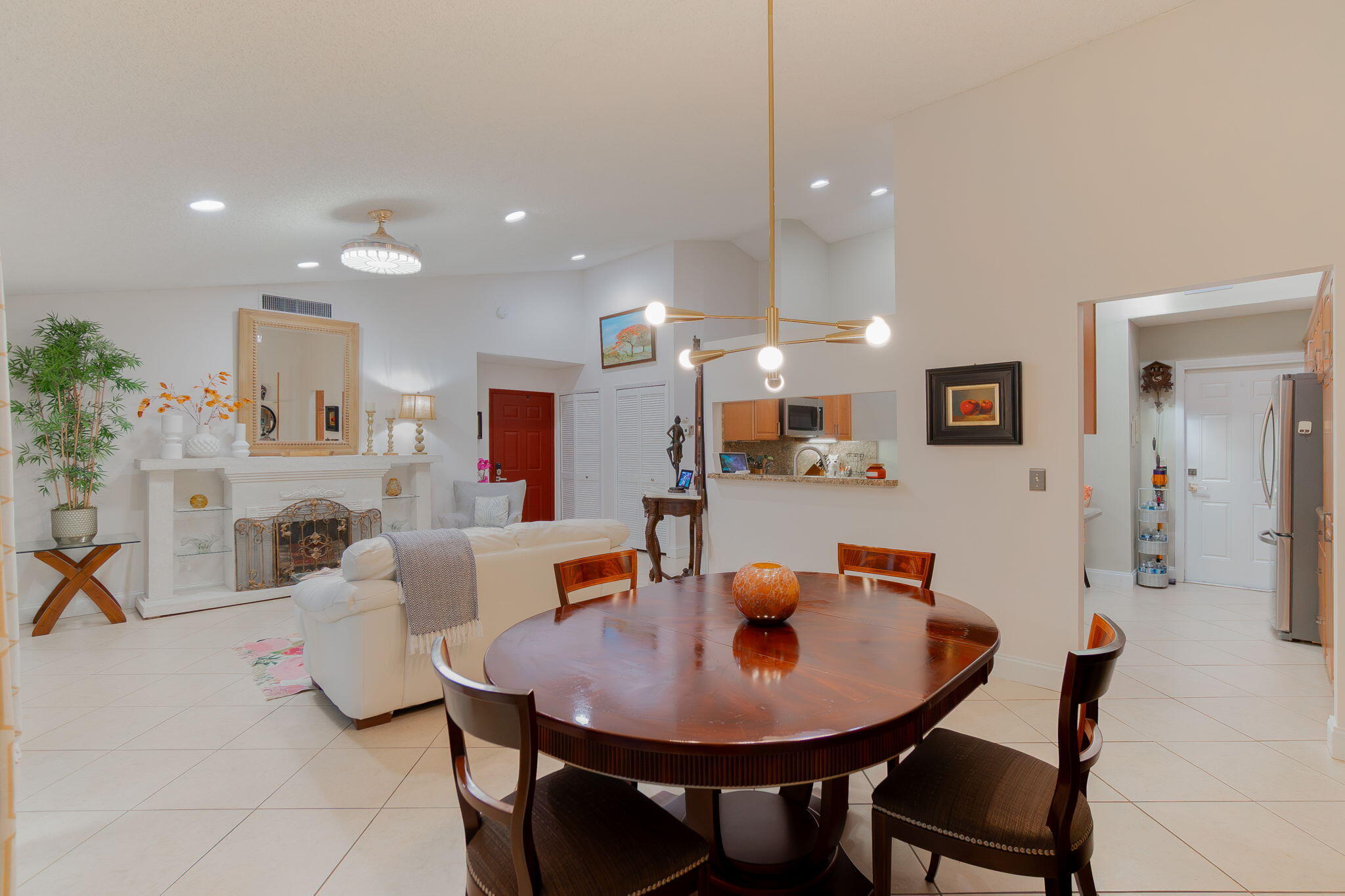 VILLAGE WALK - Residential