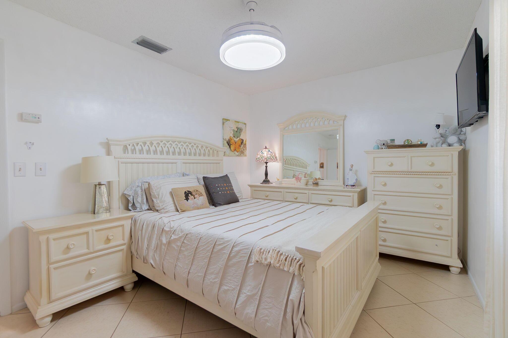 VILLAGE WALK - Residential