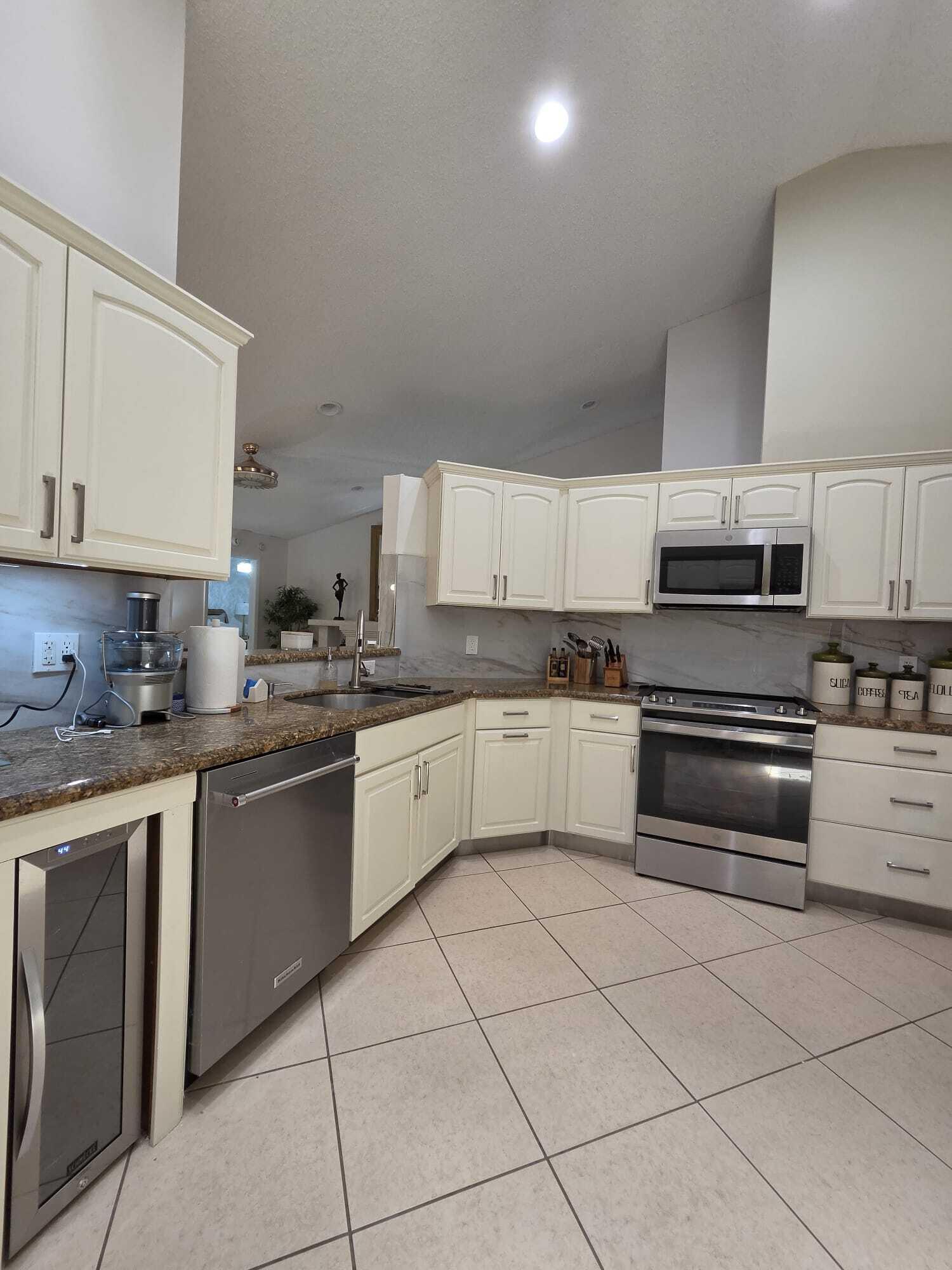 115 Ramblewood Circle