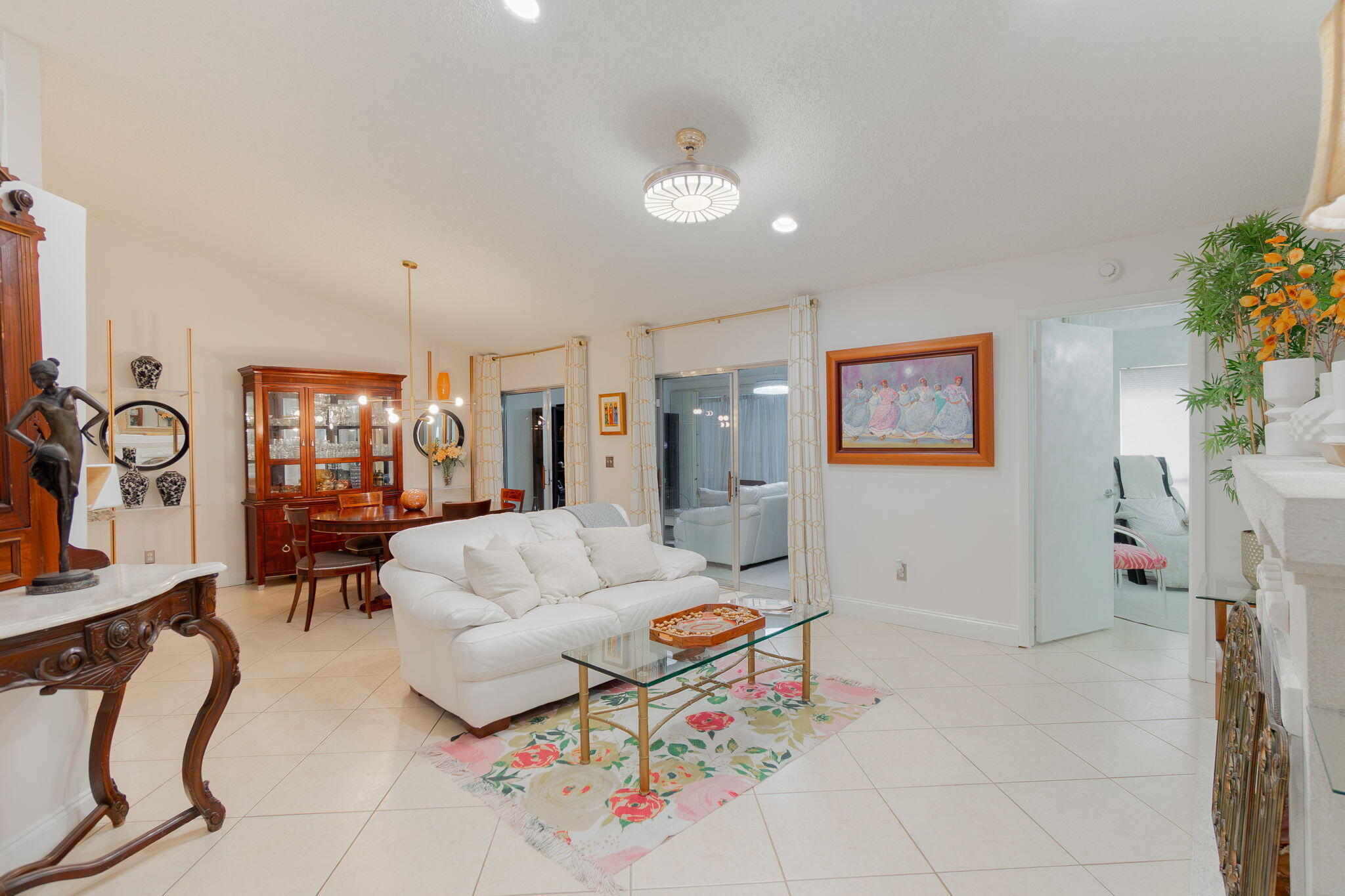 VILLAGE WALK - Residential